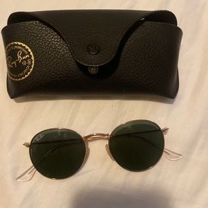 Ray-Ban Round Metal Sunglasses